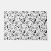 Black & White Paisley Pattern –Elegant Textile Art ドアマット (正面)