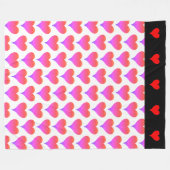 Black White Pink Purple Red Hearts Pattern フリースブランケット (正面(横))
