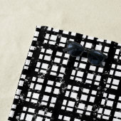 Black & White Plaid with Paint Splatter ビーチタオル (インサイチュ)