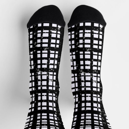 Black & White Plaid with Paint Splatter Crew Socks ソックス (上部)