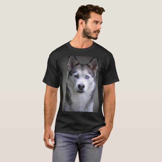 Black white Siberian Husky dog face Tシャツ (正面フル)