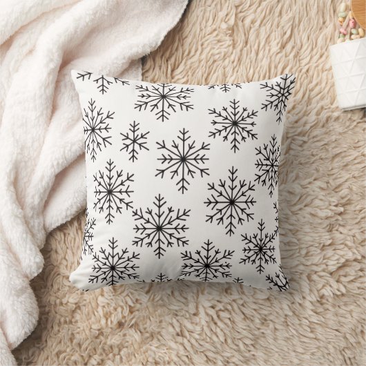 Black & White Snowflake Throw Pillow – Minimalist  クッション (ブランケット)