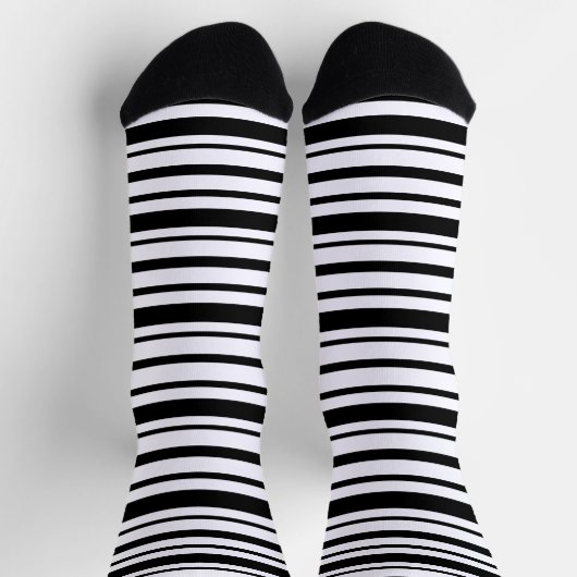 Black & White Uneven Stripes  ソックス (上部)