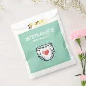 Black & White with a Red Heart Baby Diaper フェイバーバッグ (封をした状態)