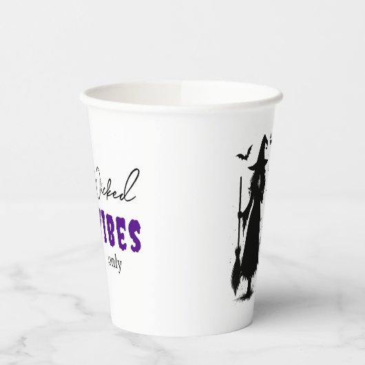 Black Witch Silhouette – "Wicked Vibes Only" -  紙コップ (左)