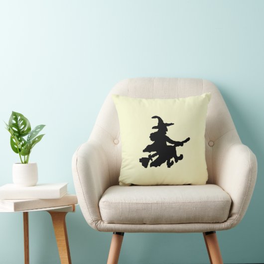 Black Witches on Yellow クッション (椅子)