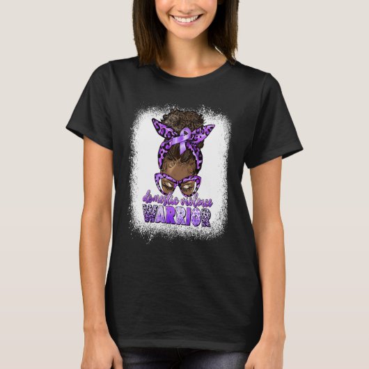 Black Woman Domestic Violence Warrior Afro Messy B Tシャツ (正面)