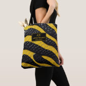 Black & Yellow Luxury Modern Animal skin トートバッグ (クローズアップ)