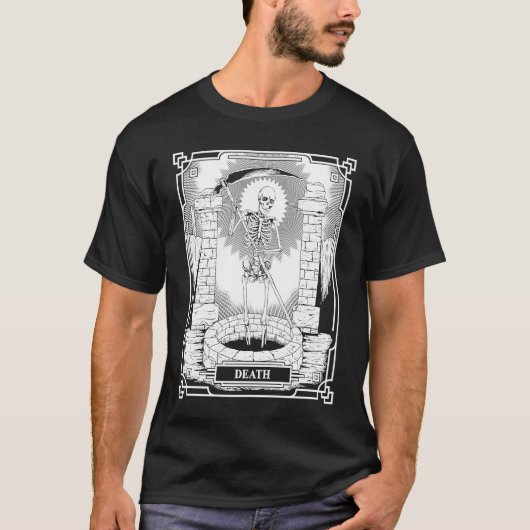 Blackcraft Witchy Skeleton Death the Grim Reaper T Tシャツ (正面)