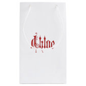 Blackletterの羊皮紙のChloeのパーソナライズな赤 スモールペーパーバッグ (裏面)