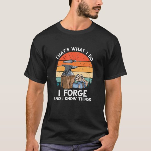 Blacksmith ForgeツールMetaレトロの実行 Tシャツ (正面)