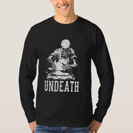 Blacksmith Skeleton - Iron Worker Blacksmiting Un Tシャツ (正面)
