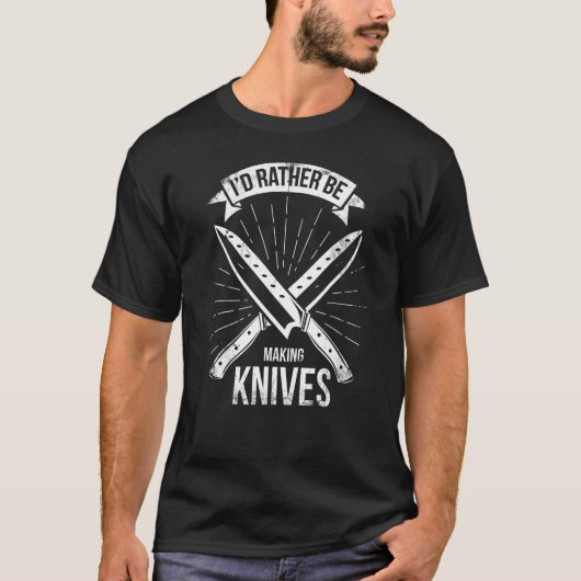 Bladesmith Idはナイフを作っている Tシャツ (正面)