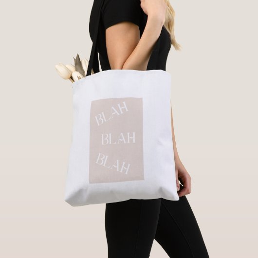 Blah Blah Blah Tote Bag – Funny Minimalist Quote トートバッグ (クローズアップ)