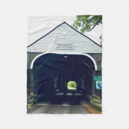 Blair Covered Bridge フリースブランケット