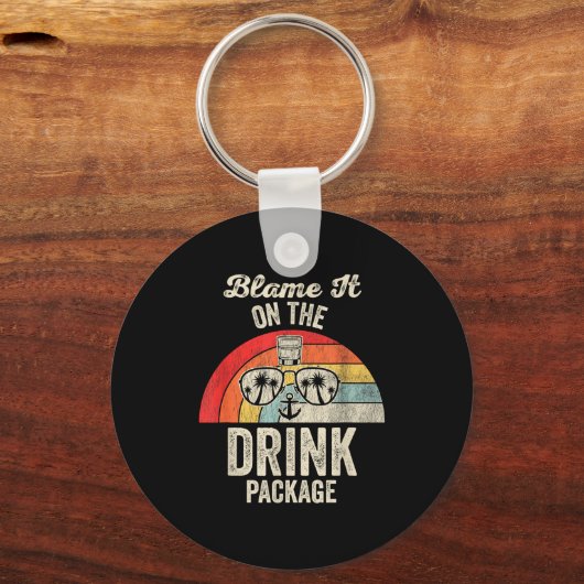 Blame It On The Drink Package Cruise Fun  キーホルダー (正面)