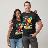 Blast Off Into Third Grade First Day Of School Tシャツ (ユニセックス)