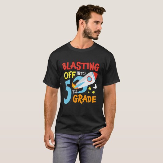 Blasting Off Into 5Th Grade Back To School Space R Tシャツ (正面フル)