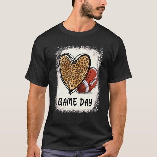 Bleached  Game Day Football Mom Life Leopard Heart Tシャツ (正面)
