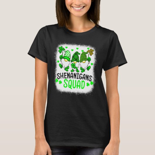 Bleached Shenanigans Squad St Patrick's Day Gnomes Tシャツ (正面)