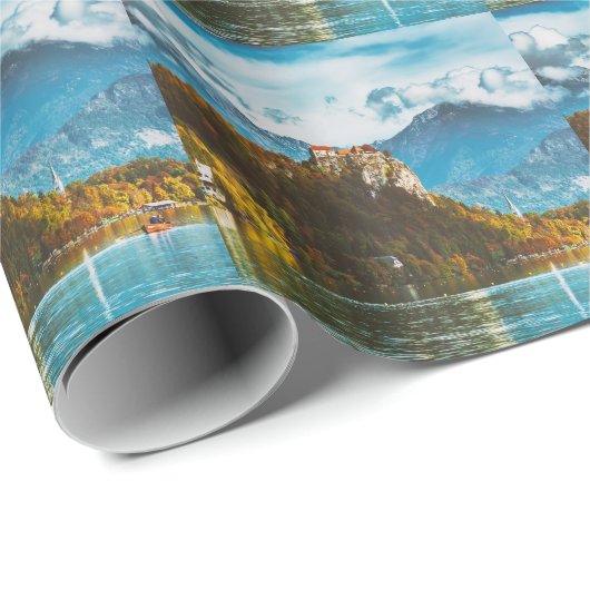 Bled Castle:スロベニアの崖を見下ろす。 ラッピングペーパー (ロールコーナー)