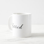 Blessed - ブラックタイポグラフィー 引用 コーヒーマグカップ (正面左)