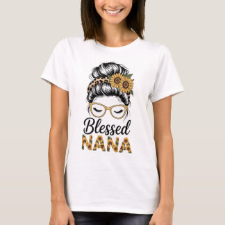 Blessed Nana Messy Bun Sunglasses Sunflowers Grand Tシャツ