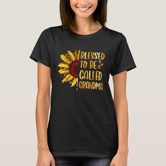 Blessed To Be Called Grandma Cute Sunflower Mother Tシャツ (正面)