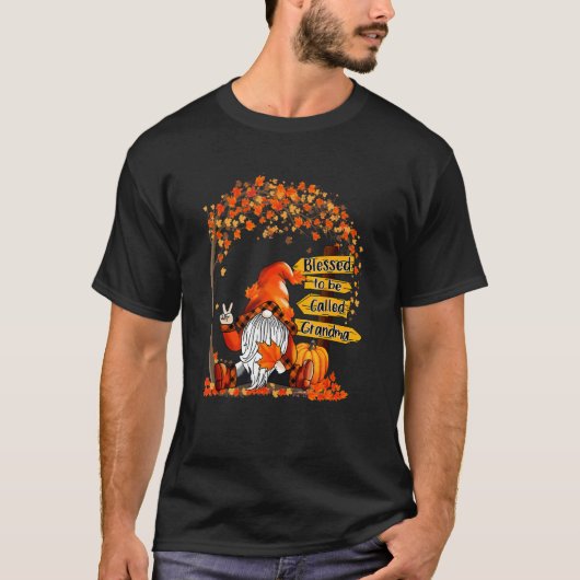 Blessed To Be Called Grandma Gnome Pumpkin Fall Th Tシャツ (正面)