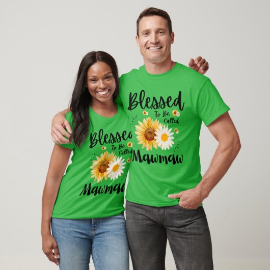 Blessed to Be Called Mawmaw Women Floral Cute Moth Tシャツ (ユニセックス)