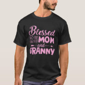 Blessed To Be Called Mom And Granny Motheru2019s D Tシャツ (正面)