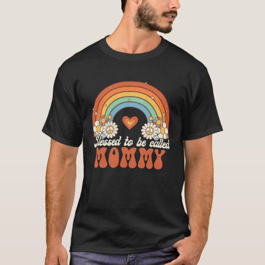 Blessed To Be Called Mommy Groovy Rainbow Mothers Tシャツ (正面)