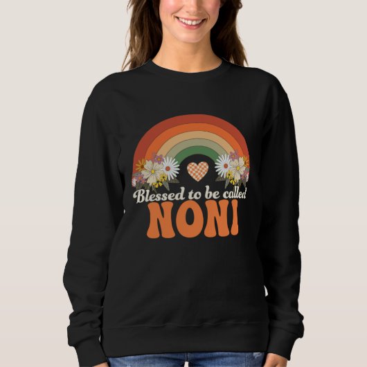 Blessed To Be Called Noni Groovy Rainbow Noni Hipp スウェットシャツ (正面)