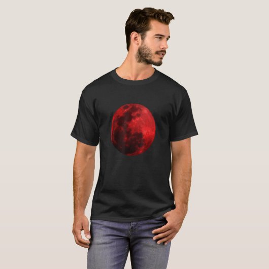 Blood Moon Red Graphic Realistic Outer Space Gift Tシャツ (正面フル)