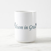 Bloom in Grace Mug コーヒーマグカップ (中央)