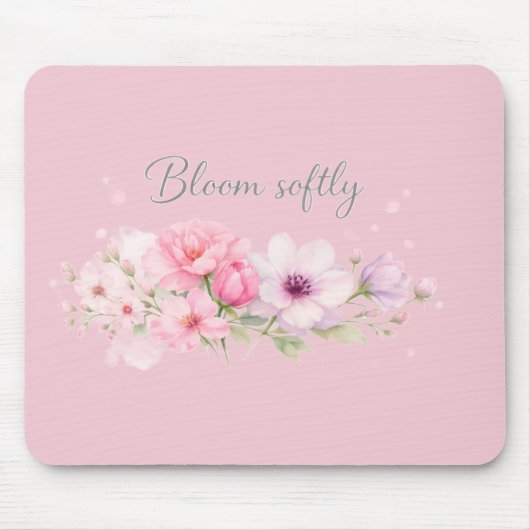 Bloom Softly – パステル水彩フラワー マウスパッド (正面)