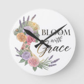 Bloom with Grace Elegant Floral Woman Silhouette ラウンド壁時計 (正面)