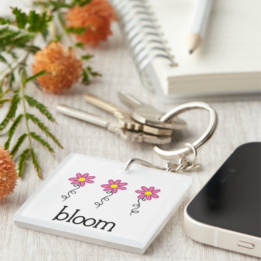 Bloom with Pink Flowers キーホルダー (正面右)