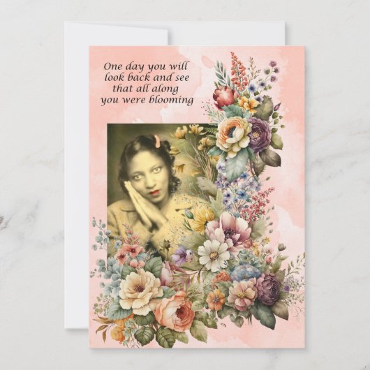"Blooming all Along"引用文かわいらしの女の子と花 サンキューカード (正面)