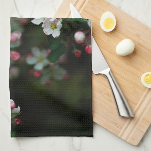 Blooming apple tree, moody spring キッチンタオル (四つ折り)