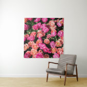 Blooming flowers make a floral background texture タペストリー (インサイチュ)