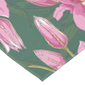 Blooming Lilies in Deep Green テーブルクロス (アングル)