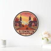 Bloomington Indiana College Town Travel Poster ラージ壁時計 (ホーム)
