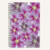 Blossom Thoughts – ピンクのフローラ ノートブック (正面)