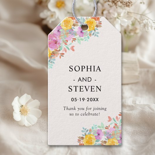 Blossoming Love – A Spring Floral Wedding ギフトタグ