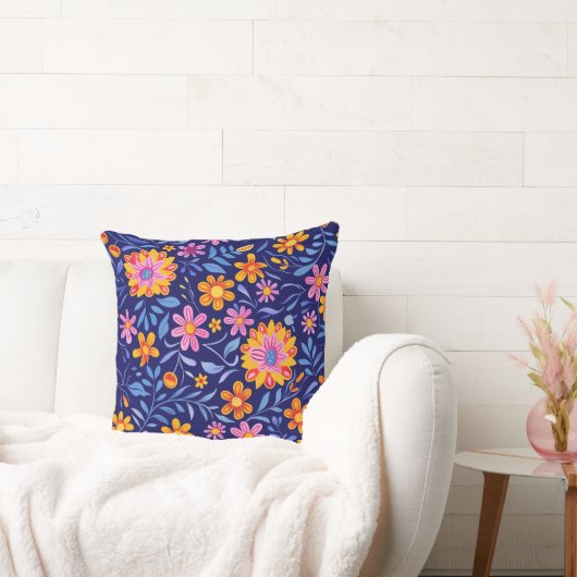 Blossoms in the Breeze 20x20 Throw Pillow クッション (ソファ)