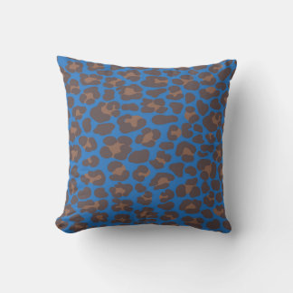 Blue and Brown Leopard Print Outdoor Pillow | Mode アウトドアクッション