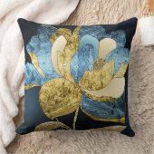 Blue and Gold Abstract Flower with Textured Petals クッション (ブランケット)