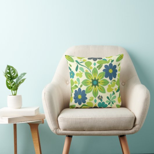 Blue and Green Floral Square Throw Pillow クッション (椅子)
