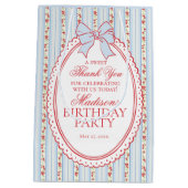 Blue and Red Vintage Fancy Floral Birthday Favors ミディアムペーパーバッグ (裏面)